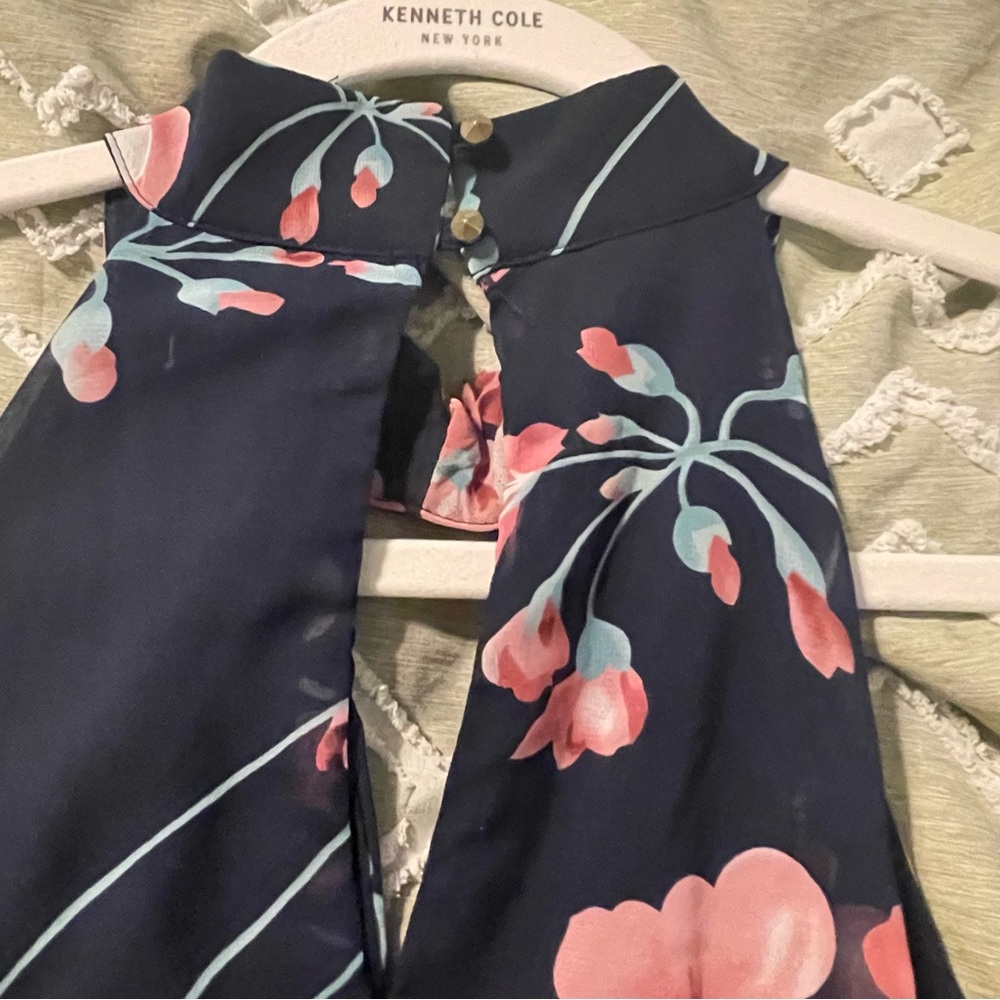 Floral halter Maxi dress - Picture 4 of 6
